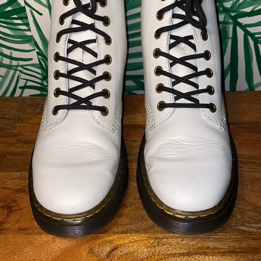 Dr. Martens Zavala White Leather Combat Boots Women’s US 7 - Picture 3 of 11